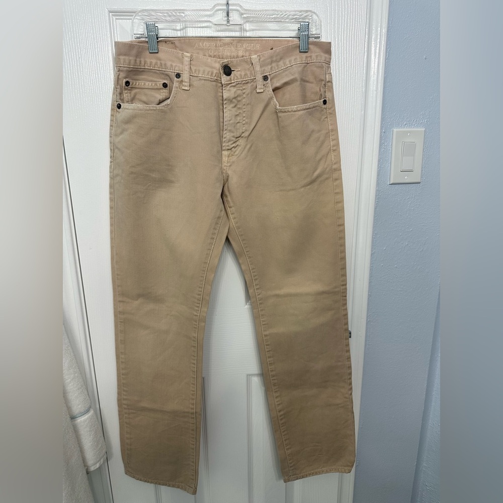 American Eagle cream jeans size 31x32 slim straight